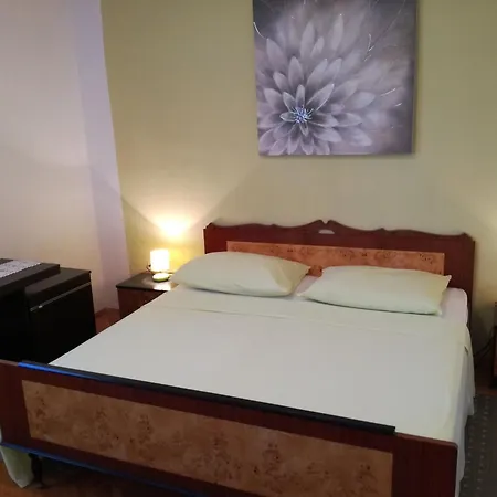 Ivica Apartman *